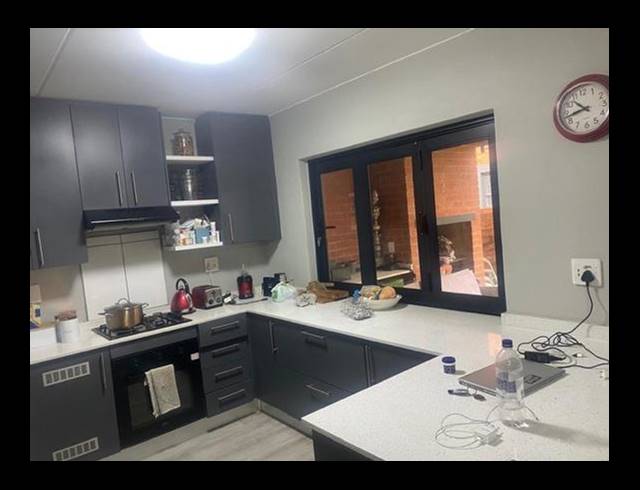 3 BEDROOM TOWNHOUSE FOR SALE IN TERENURE